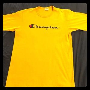 Champion T-shirt (gold color)